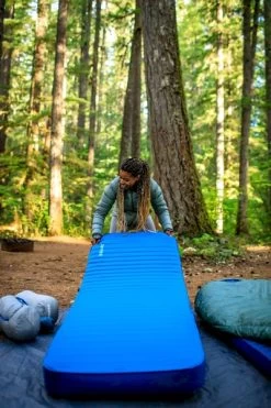 Therm-A-Rest MondoKing 3D 11.0 XW XL Zelfopblazende Slaapmat 18 Therm-A-Rest MondoKing 3D 11.0 XW XL Zelfopblazende Slaapmat -Kortingswinkel voor outdoorartikelen 1900 1267 2020 thermarest oregon 3sisters geiser 0623 1