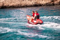 Jobe Chaser Funtube - 2 Persoons 8 Jobe Chaser Funtube - 2 Persoons -Kortingswinkel voor outdoorartikelen 230220002 actionshot 3 big resultaat