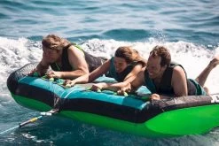 Jobe Revolve Funtube - 3 Persoons 11 Jobe Revolve Funtube - 3 Persoons -Kortingswinkel voor outdoorartikelen 230320001 actionshot 7 big resultaat