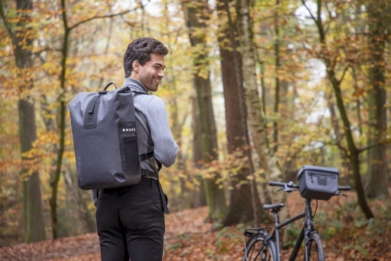 New Looxs Varo Fietsrugzak - 22 Liter - Grijs 4 New Looxs Varo Fietsrugzak - 22 Liter - Grijs - Afbeelding 4