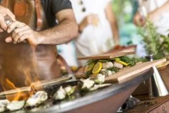 OFYR Island Corten 85 Teak Wood -Kortingswinkel voor outdoorartikelen 800 1200 ofyr locatie shoot2295