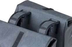 Basil Urban Dry Dubbele Fietstas - 50 Liter - Grijs -Kortingswinkel voor outdoorartikelen 900 1350 basil urban dry dubbele fietstas 50 liter charcoal 2