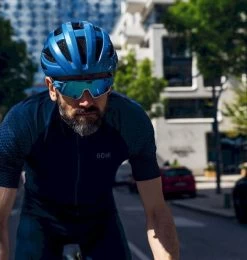 Abus Macator Racefietshelm - Zilver -Kortingswinkel voor outdoorartikelen 900 855 macator gleam silver sfeer 1 1