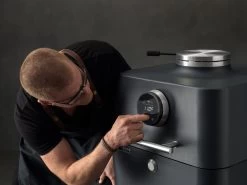 Everdure 4K Houtskool Barbecue Met Beschermhoes - Antraciet/blauw -Kortingswinkel voor outdoorartikelen 9312646030145 4 copy